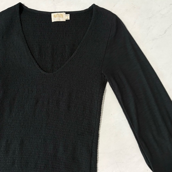 Nation LTD Black Smocked Body Balloon Sleeve Top Size Small Neutral Boho Fall - Picture 3 of 5